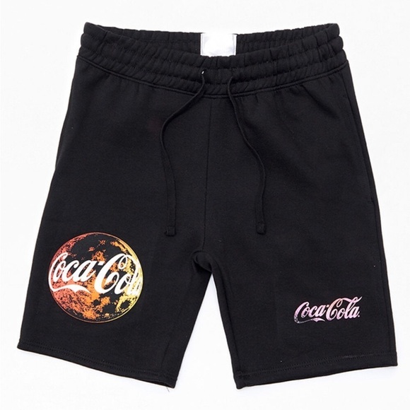 NWT! Coca Cola By PacSun New World Sweat Shorts - Size Large - Picture 1 of 7